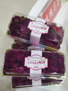 第八届中原（鹤壁）文博会花絮—玫瑰花制作的产品